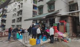 都市爆料拆迁视频,拆迁现场直击，揭秘拆迁背后的故事